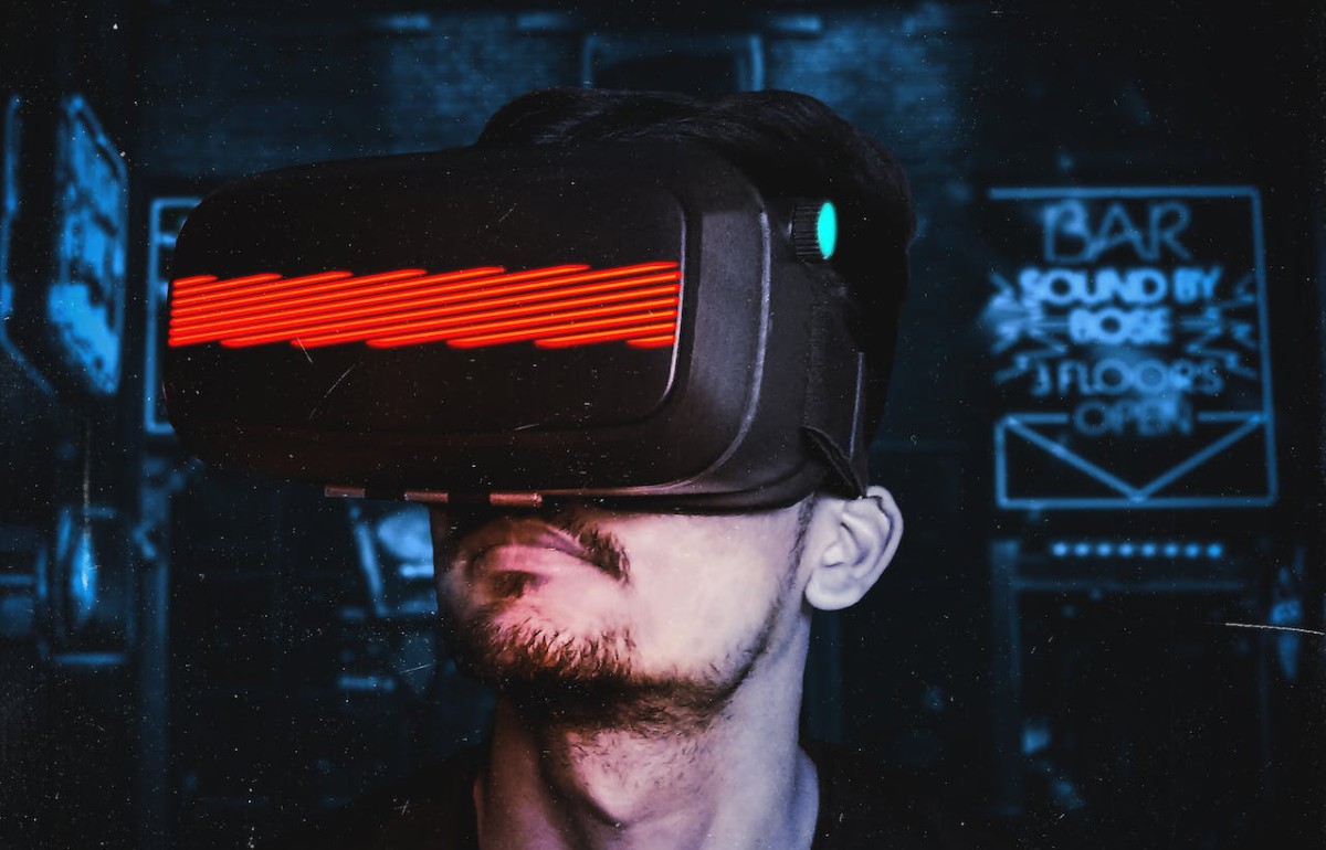 Teknolojinin Gelişimi: Geleceğe Yolculuk